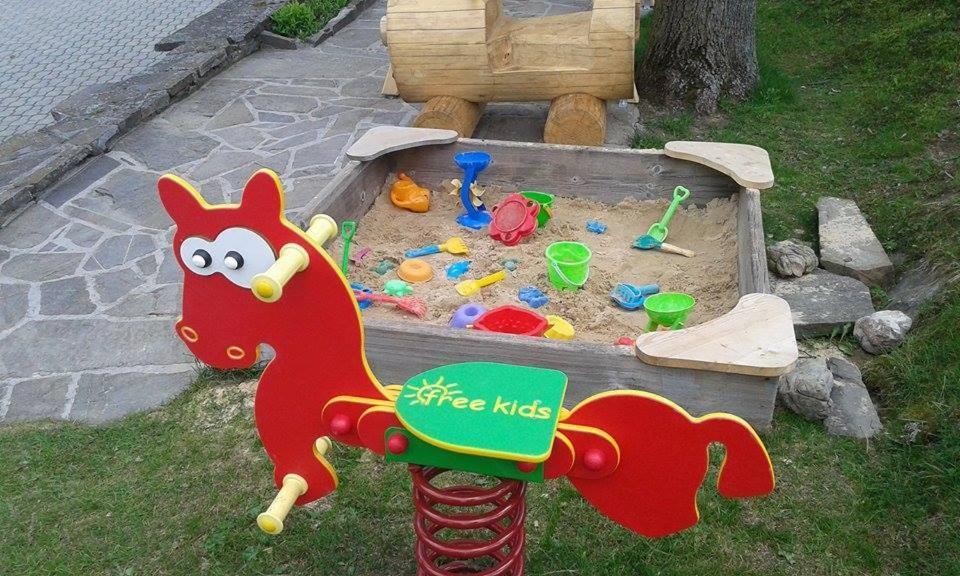 Domek Goralski Na Pastwisku Ciche Male Ngoại thất bức ảnh